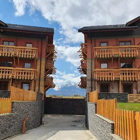 Comfortable One-bedroom Tatragolf * Vel'ka Lomnica