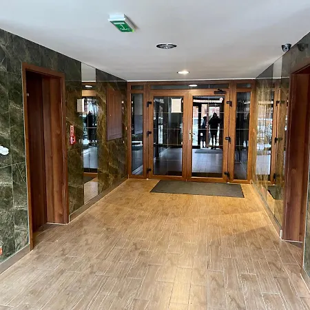 Comfortable One-bedroom Tatragolf 公寓